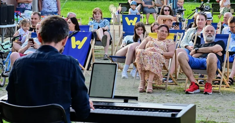Koncert cyklu Muzyka na Podwórku w Parku Słonecznym na Gaju